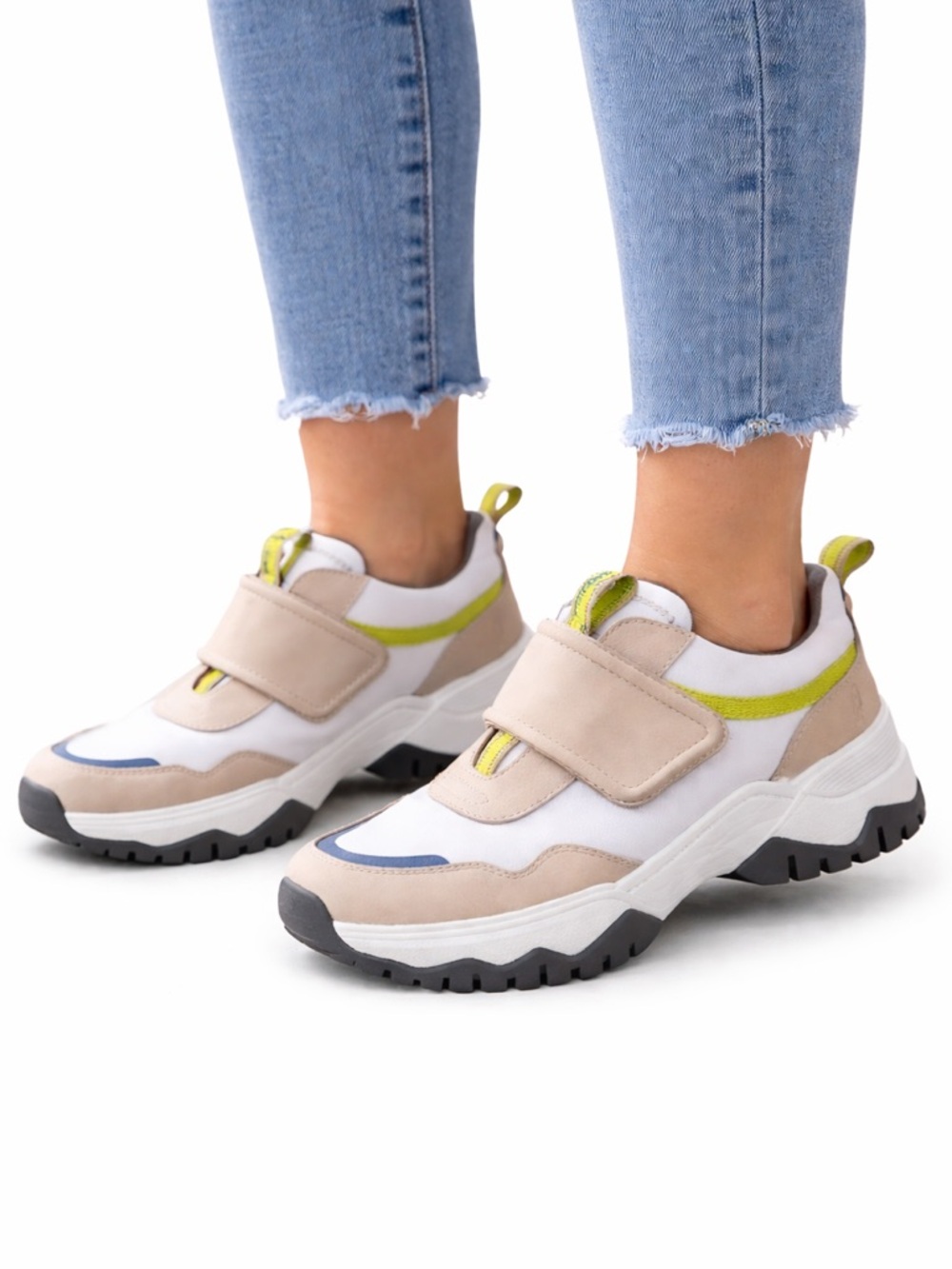 Hush Puppies Women’s Sport Sneaker Size 7